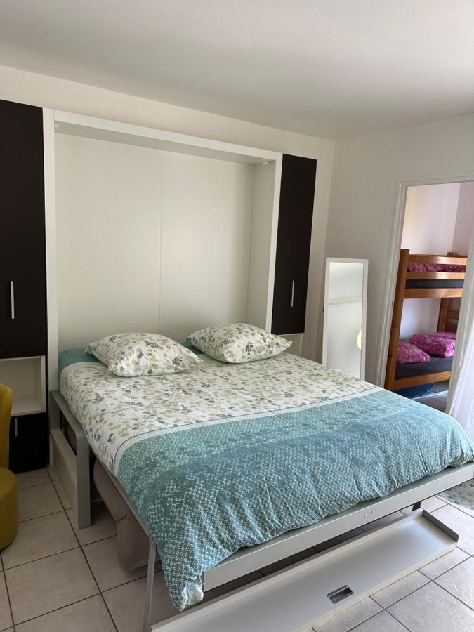 Vue Sur Le Port Apartman Agde Kültér fotó